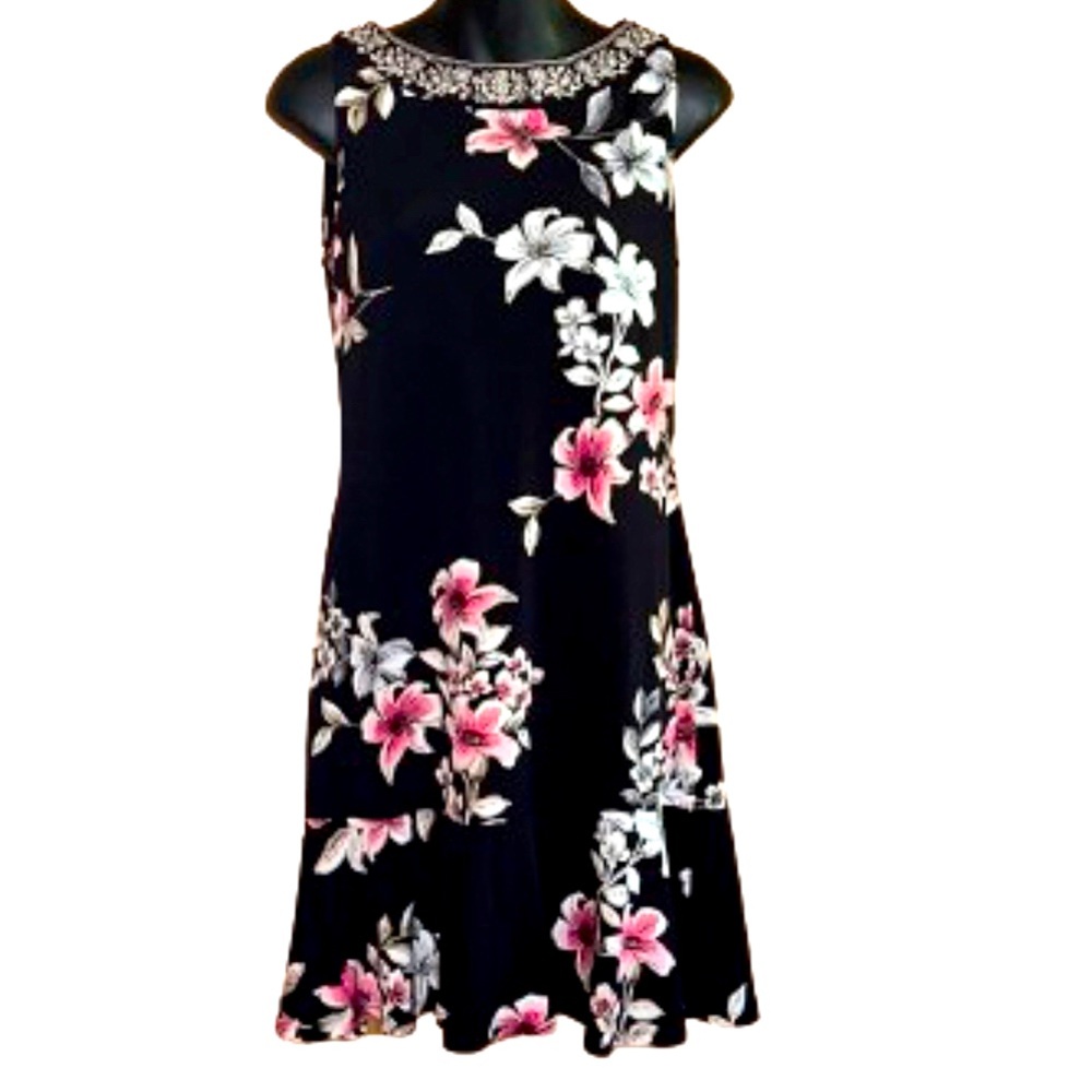 White House Black Market XS floral dress
